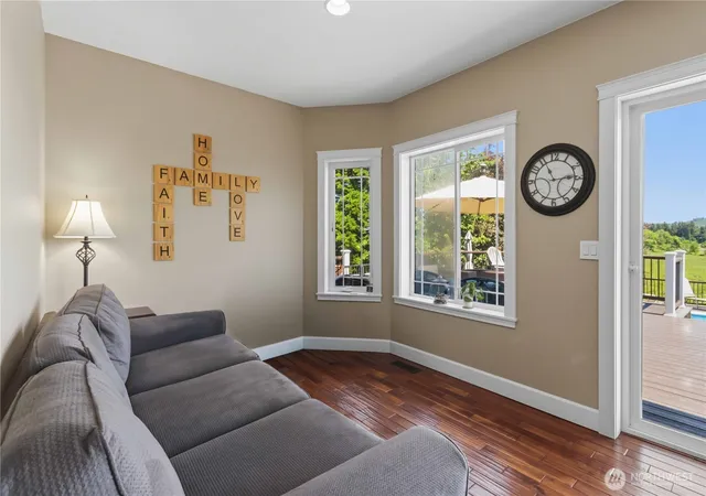Photo 4 of Single family home for sale at 1507 S Scheuber Rd, Centralia, WA 98531 | MLS# NWM2528959 | Listing updated on 2026-09-21