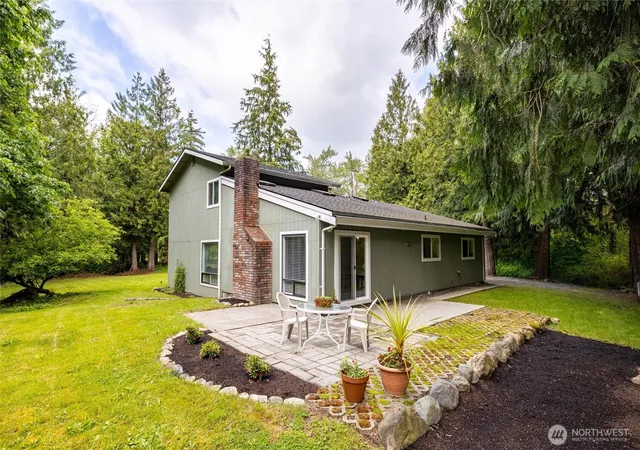Photo 4 of Single family home for sale at 1535 Ten Mile Rd, Everson, WA 98247 | MLS# NWM2529635 | Listing updated on 2026-09-21