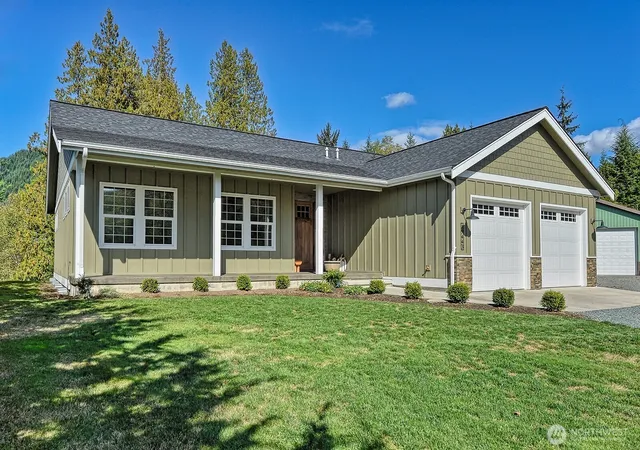 Photo 2 of Single family home for sale at 19443 Oakleaf Ln, Sedro Woolley, WA 98284 | MLS# NWM2529703 | Listing updated on 2026-09-21