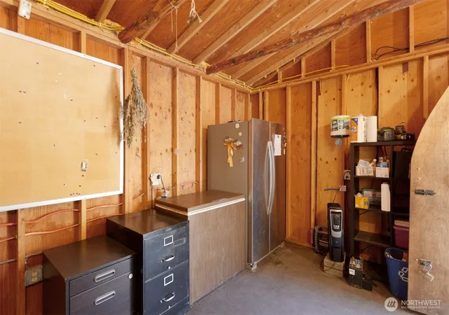 Photo 4 of Sale Pending at 15221 Vantine Rd SE, Tenino, WA 98589 | MLS# NWM2529705 | Listing updated on 2026-09-30