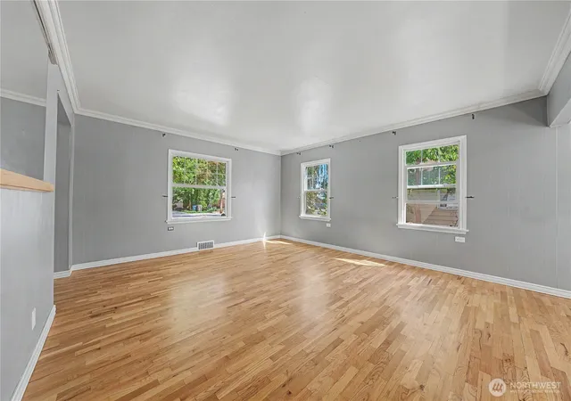 Photo 3 of Sale Pending at 508 S Franklin Ave, Wenatchee, WA 98801 | MLS# NWM2529743 | Listing updated on 2026-09-25