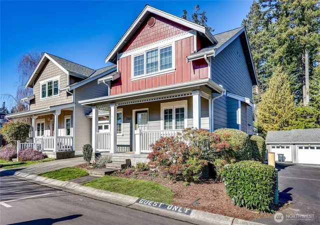 Townhouse for sale at 1368 Stonecress Ln NE, Bainbridge Island, WA 98110 | MLS# NWM2529841
