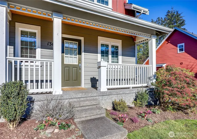 Photo 3 of Townhouse for sale at 1368 Stonecress Ln NE, Bainbridge Island, WA 98110 | MLS# NWM2529841 | Listing updated on 2026-09-21