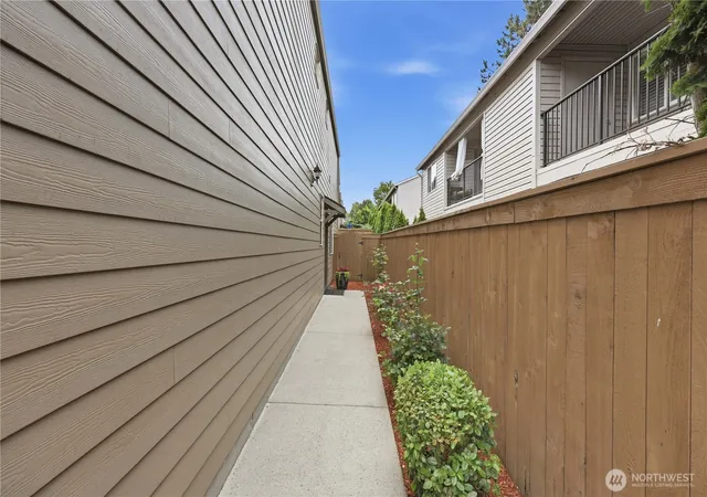 Photo 4 of Single family home for sale at 2612 NE 130th Court, Vancouver, WA 98684 | MLS# NWM2530006 | Listing updated on 2026-09-21