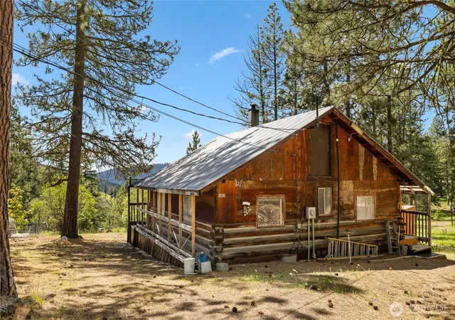 Photo 1 of Single family home for sale at 502 Harkness Rd, Cle Elum, WA 98922 | MLS# NWM2530238 | Listing updated on 2026-09-28