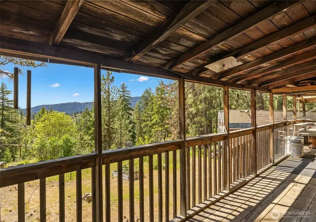 Photo 3 of Single family home for sale at 502 Harkness Rd, Cle Elum, WA 98922 | MLS# NWM2530238 | Listing updated on 2026-09-28