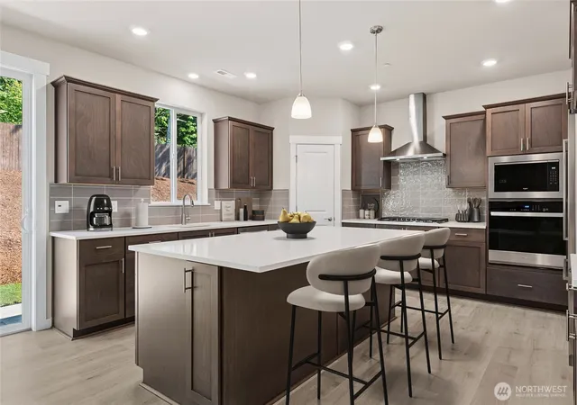 Photo 2 of Sale Pending at 10011 38th Street Ct E #44, Puyallup, WA 98371 | MLS# NWM2530392 | Listing updated on 2026-09-22