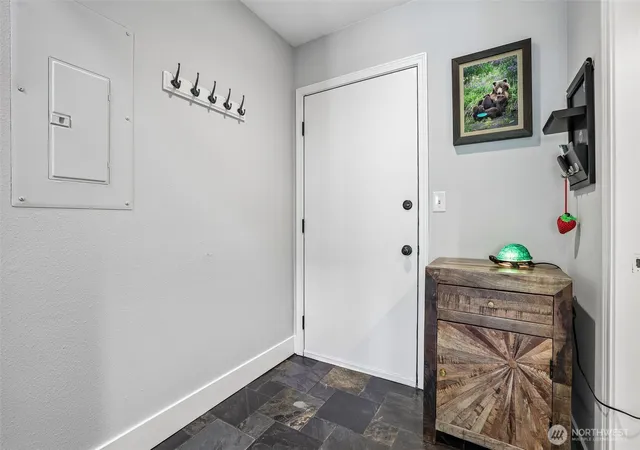 Photo 3 of Condo for sale at 17001 Inglewood Rd Ne #N209, Kenmore, WA 98028 | MLS# NWM2530549 | Listing updated on 2026-09-24