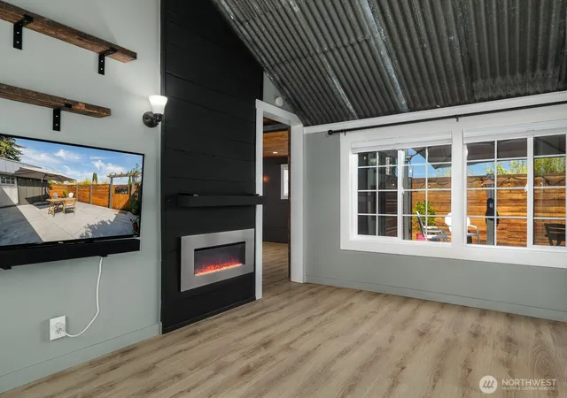 Photo 3 of Sale Pending at 233 W Washington St, Sequim, WA 98382 | MLS# NWM2530670 | Listing updated on 2026-09-14