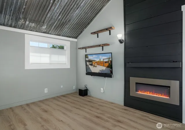 Photo 4 of Sale Pending at 233 W Washington St, Sequim, WA 98382 | MLS# NWM2530670 | Listing updated on 2026-09-14
