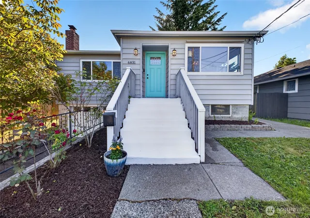 Photo 2 of Single family home for sale at 6831 S Yakima Ave, Tacoma, WA 98408 | MLS# NWM2530798 | Listing updated on 2026-09-25
