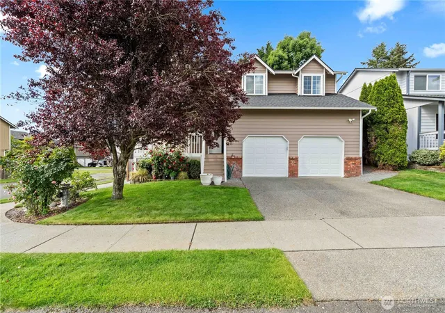 Photo 2 of Sale Pending at 8627 136th Street E, Puyallup, WA 98373 | MLS# NWM2530872 | Listing updated on 2026-10-01