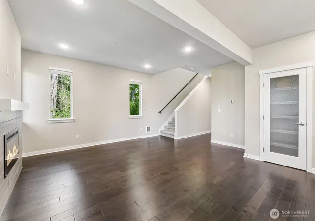 Photo 3 of Condo for sale at 1325 Seattle Hl Rd #G5, Bothell, WA 98012 | MLS# NWM2531568 | Listing updated on 2026-09-21
