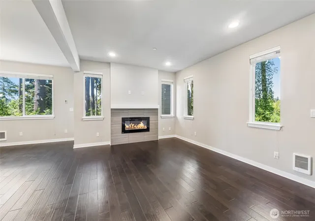Photo 4 of Condo for sale at 1325 Seattle Hl Rd #G5, Bothell, WA 98012 | MLS# NWM2531568 | Listing updated on 2026-09-21