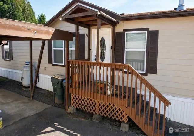 Photo 3 of Manufactured home for sale at 10239 185th Street Sw #10, Rochester, WA 98579 | MLS# NWM2532449 | Listing updated on 2026-09-21