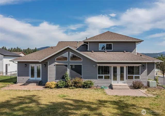 Photo 3 of Contingent at 1107 Pinebrook Dr, Chewelah, WA 99109 | MLS# NWM2532516 | Listing updated on 2026-10-08