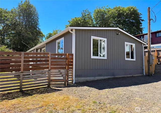 Photo 1 of Manufactured home for sale at 6589 Ne Center St, Suquamish, WA 98392 | MLS# NWM2532649 | Listing updated on 2026-10-01