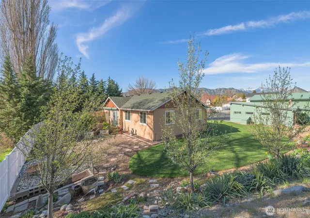 Photo 2 of Single family home for sale at 224 Vine St, Cashmere, WA 98815 | MLS# NWM2533052 | Listing updated on 2026-09-21