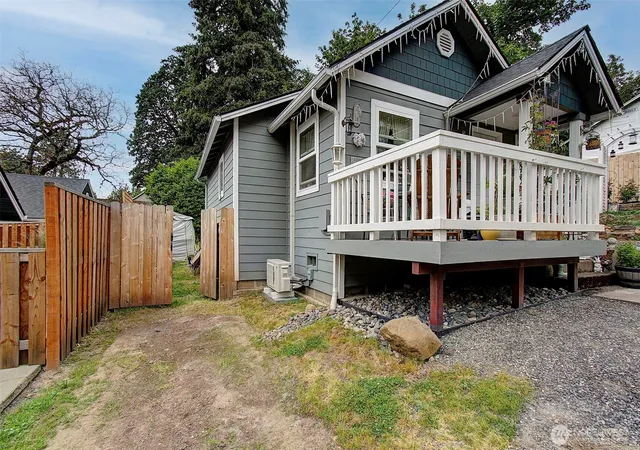 Photo 4 of Condo for sale at 2311 SW 6th Avenue #10, Camas, WA 98607 | MLS# NWM2533079 | Listing updated on 2026-09-21