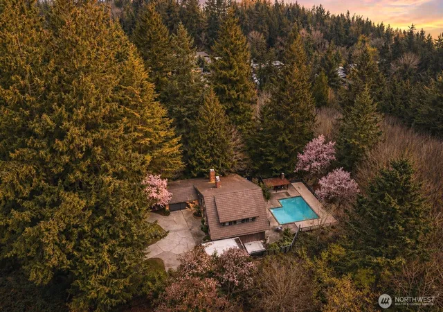 Photo 3 of Single family home for sale at 16521 NE 1st Place, Bellevue, WA 98008 | MLS# NWM2533193 | Listing updated on 2026-09-19