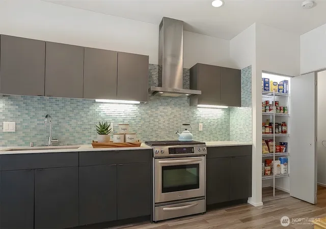 Photo 4 of Townhouse for sale at 2651 22nd Avenue W #A, Seattle, WA 98199 | MLS# NWM2533242 | Listing updated on 2026-09-21