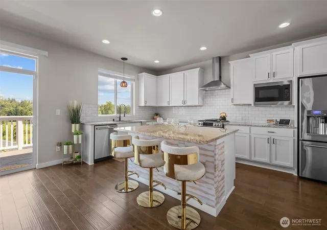Photo 3 of Single family home for sale at 19042 123rd Avenue Se, Renton, WA 98058 | MLS# NWM2533476 | Listing updated on 2026-09-21