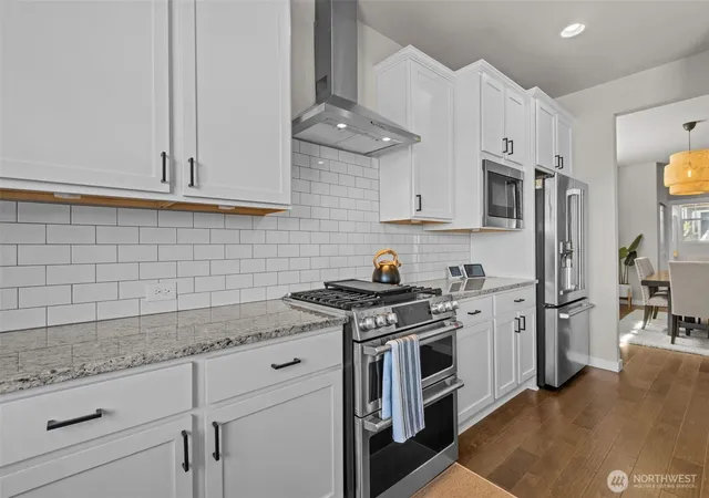 Photo 4 of Single family home for sale at 19042 123rd Avenue SE, Renton, WA 98058 | MLS# NWM2533476 | Listing updated on 2026-09-21