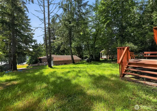 Photo 2 of Single family home for sale at 819 E Madrona Blvd Nw, Lakebay, WA 98349 | MLS# NWM2533508 | Listing updated on 2026-09-21