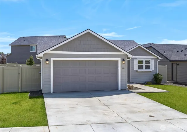 Photo 3 of Sale Pending at 1132 Ava St, Walla Walla, WA 99362 | MLS# NWM2533629 | Listing updated on 2026-09-25