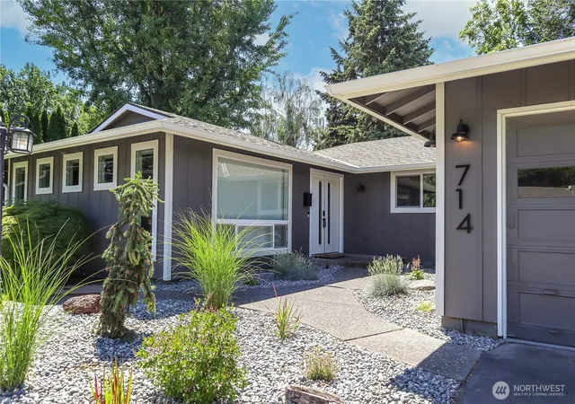 Photo 3 of Single family home for sale at 714 Liberty Pl, Walla Walla, WA 99362 | MLS# NWM2533732 | Listing updated on 2026-09-21