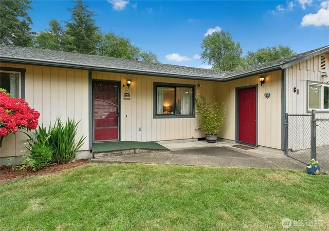 Photo 3 of Single family home for sale at 61 E Fir Ct, Shelton, WA 98584 | MLS# NWM2533836 | Listing updated on 2026-09-21