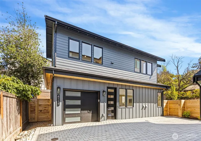 Photo 2 of Single family home for sale at 4114 Ne 60th Street, Seattle, WA 98115 | MLS# NWM2534204 | Listing updated on 2026-09-23