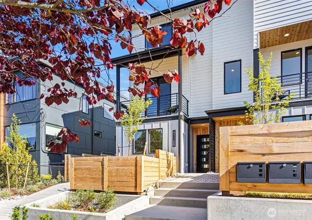 Photo 2 of Single family home for sale at 4116 Ne 60th Street #B, Seattle, WA 98115 | MLS# NWM2534214 | Listing updated on 2026-09-23