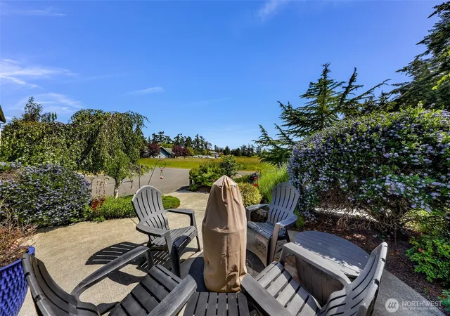 Photo 3 of Townhouse for sale at 200 Nw 1st Street, Coupeville, WA 98239 | MLS# NWM2534226 | Listing updated on 2026-09-25
