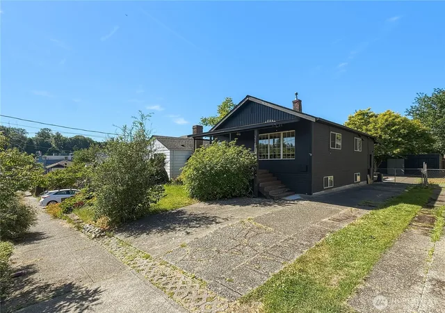 Photo 1 of Sale Pending at 3526 S Bennett St, Seattle, WA 98118 | MLS# NWM2534305 | Listing updated on 2026-09-29