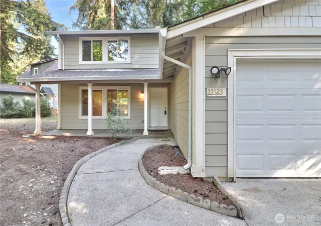 Photo 2 of Sale Pending at 22323 Glenview Ct Se, Yelm, WA 98597 | MLS# NWM2534442 | Listing updated on 2026-09-28