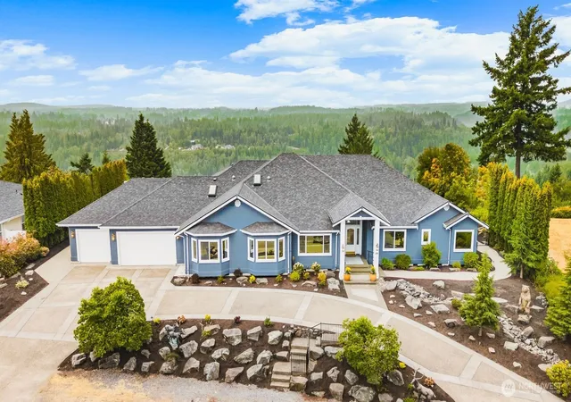 Photo 1 of Single family home for sale at 184 Dow Ridge Dr N, Eatonville, WA 98328 | MLS# NWM2534521 | Listing updated on 2026-09-29
