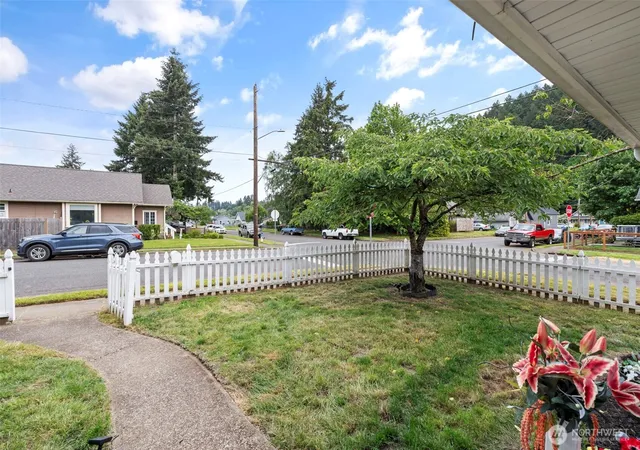 Photo 3 of Sale Pending at 316 E Plum St, Centralia, WA 98531 | MLS# NWM2534666 | Listing updated on 2026-10-02