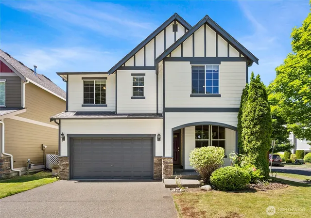 Photo 2 of Single family home for sale at 417 Nine Bark St Nw, Olympia, WA 98502 | MLS# NWM2534844 | Listing updated on 2026-09-29