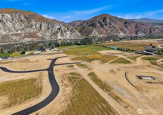 Photo 4 of Land for sale at 40 Stratastone Pl, Orondo, WA 98843 | MLS# NWM2534866 | Listing updated on 2026-09-21