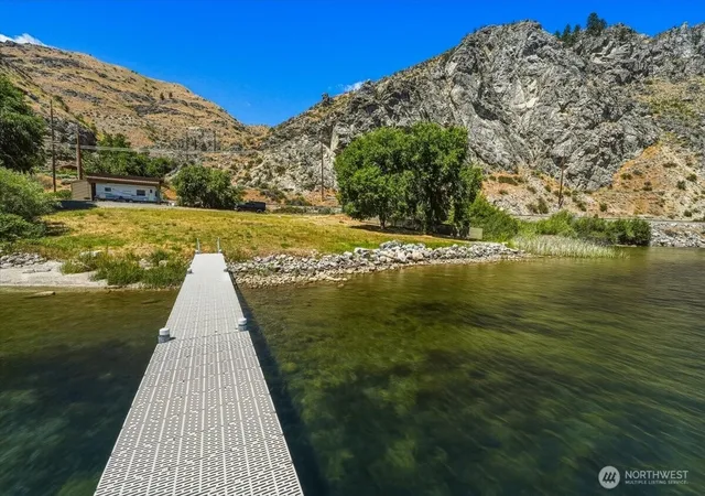 Photo 1 of Sale Pending at 200 Stayman Flats Rd, Chelan, WA 98816 | MLS# NWM2535080 | Listing updated on 2026-09-25