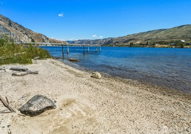 Photo 3 of Sale Pending at 200 Stayman Flats Rd, Chelan, WA 98816 | MLS# NWM2535080 | Listing updated on 2026-09-25