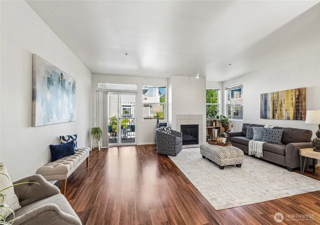 Photo 3 of Townhouse for sale at 11899 Ne 163rd Place, Bothell, WA 98011 | MLS# NWM2536194 | Listing updated on 2026-09-21