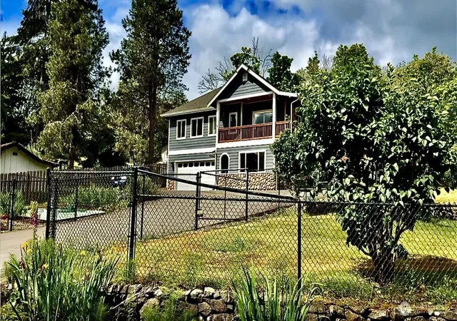 Photo 3 of Single family home for sale at 2608 142nd Avenue Sw, Lakebay, WA 98349 | MLS# NWM2536375 | Listing updated on 2026-09-30