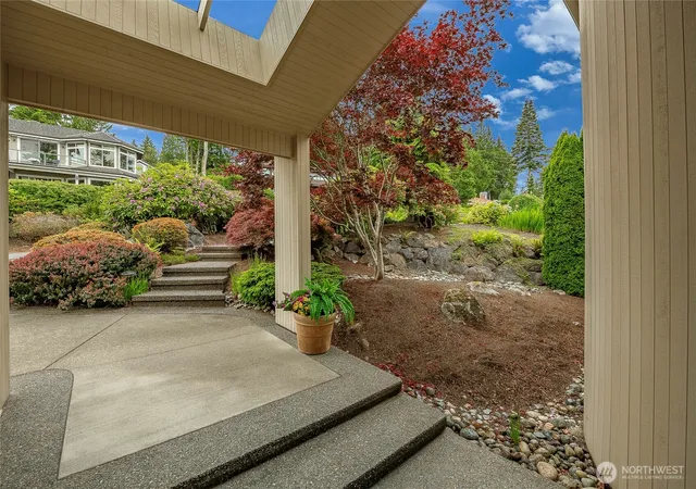 Photo 4 of Single family home for sale at 9157 Great Blue Heron Ln, Blaine, WA 98230 | MLS# NWM2536469 | Listing updated on 2026-09-21