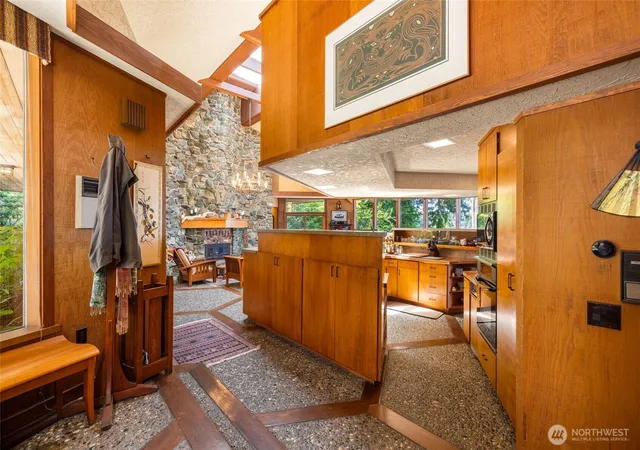 Photo 4 of Single family home for sale at 3559 Biz Point Rd, Anacortes, WA 98221 | MLS# NWM2536542 | Listing updated on 2026-09-21