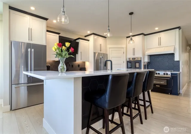Photo 2 of Single family home for sale at 342 Roxy Ln, Walla Walla, WA 99362 | MLS# NWM2536662 | Listing updated on 2026-09-21
