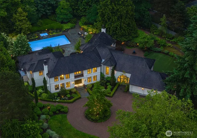 Photo 2 of Single family home for sale at 6560 163rd Place Se, Bellevue, WA 98006 | MLS# NWM2536888 | Listing updated on 2026-09-21