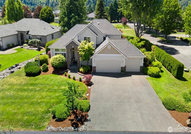 Photo 3 of Single family home for sale at 14914 148th Avenue Ct E, Orting, WA 98360 | MLS# NWM2537120 | Listing updated on 2026-09-30