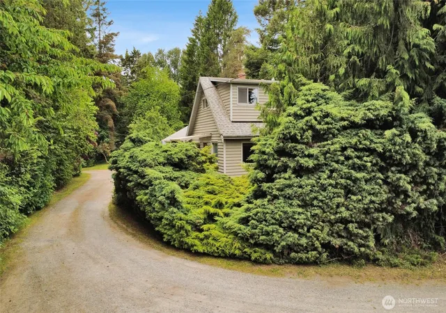 Photo 3 of Single family home for sale at 7989 Andreason Pl, Custer, WA 98240 | MLS# NWM2537126 | Listing updated on 2026-09-29
